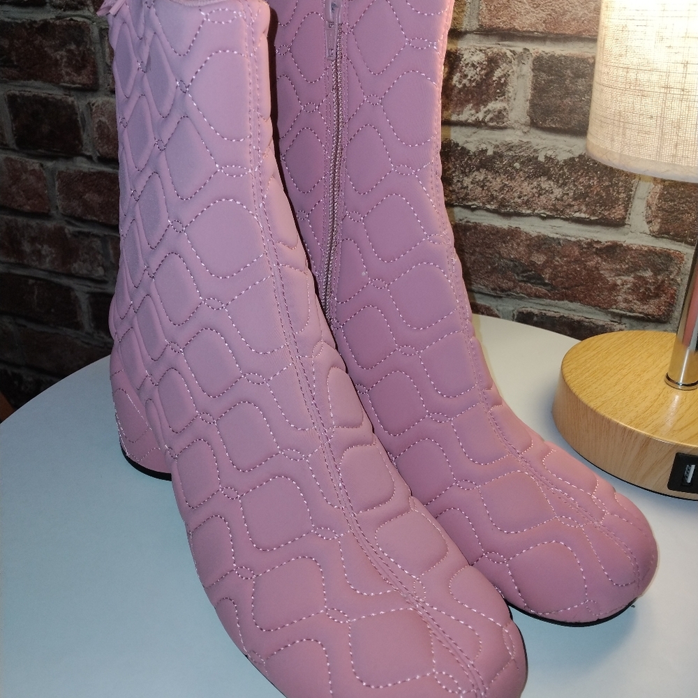 NWT Camper Pink Quilted Winter Boots - Picture 2 of 7